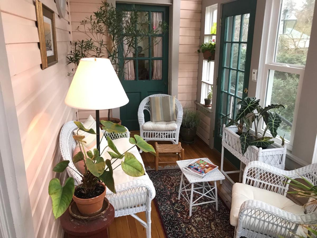 Charles Bass House Bed & Breakfast Саут-Бостон Екстер'єр фото